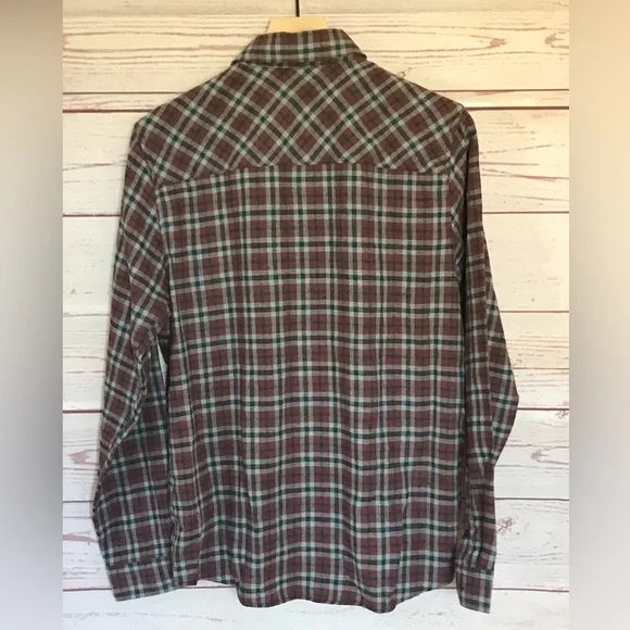 Boohoo Regular Flannel Shirt - Medium - NWT - SOLD OUT ONLINE - Picture 5 of 10